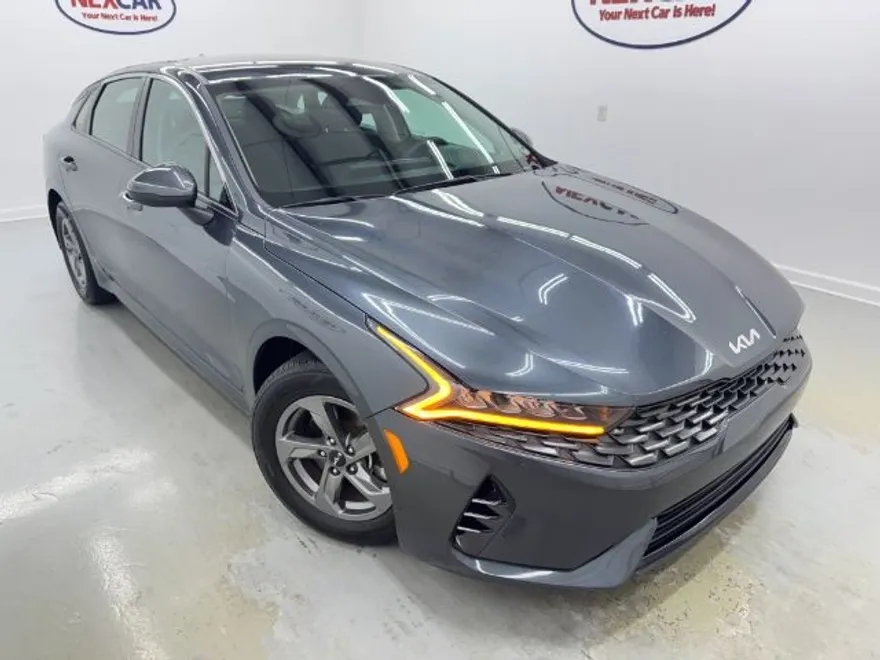 2023 Kia K5 LXS photo 1