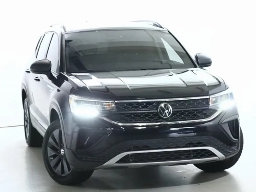 2023 Volkswagen Taos S photo 1