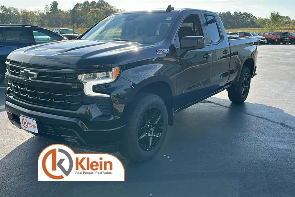 2026 Chevrolet Silverado 1500 RST photo 1