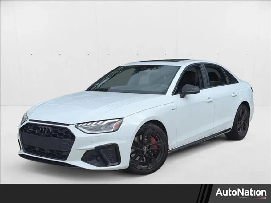2022 Audi A4 S line Quattro Prestige photo 1