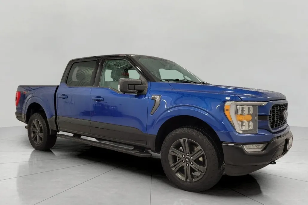 2023 Ford F-150 XLT photo 1