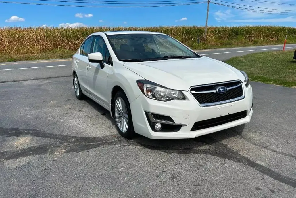 2016 Subaru Impreza 2.0i Premium photo 1