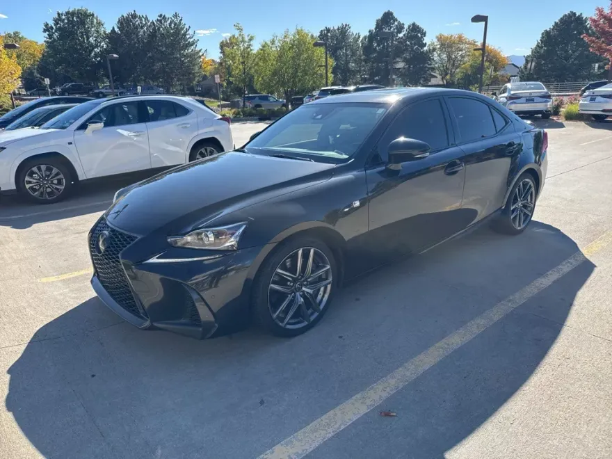 2018 Lexus IS 350 F SPORT photo 1
