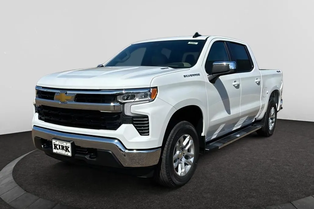 2025 Chevrolet Silverado 1500 LT photo 1
