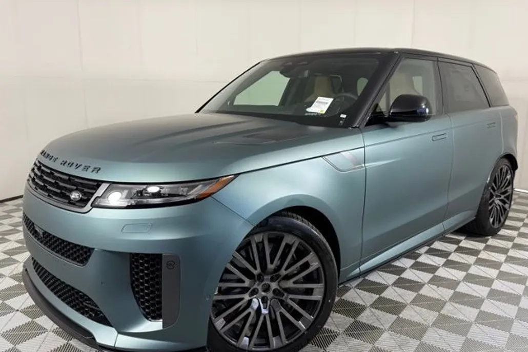 2025 Land Rover Range Rover Sport photo 1