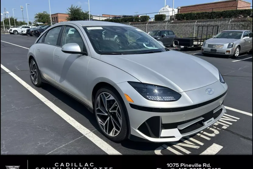 2023 Hyundai Ioniq 6 SEL photo 1