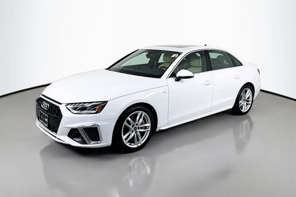 2023 Audi A4 45 S line Premium photo 1