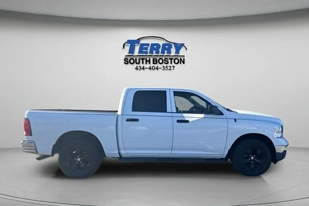2022 Ram 1500 Classic Tradesman photo 1