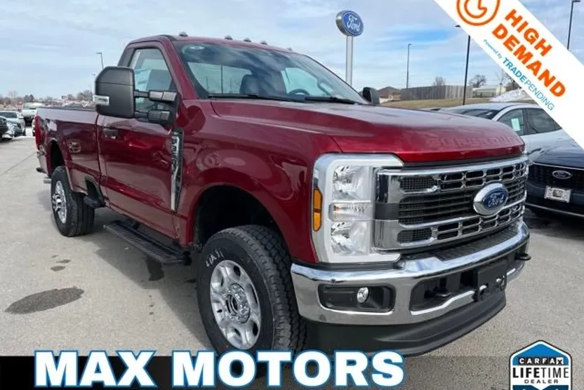 2025 Ford F-350 XLT photo 1