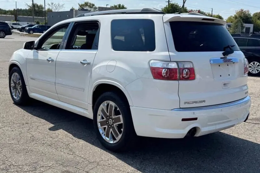 2012 Gmc Acadia Denali photo 1