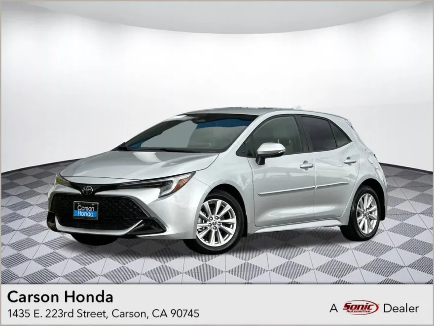 2023 Toyota Corolla SE photo 1