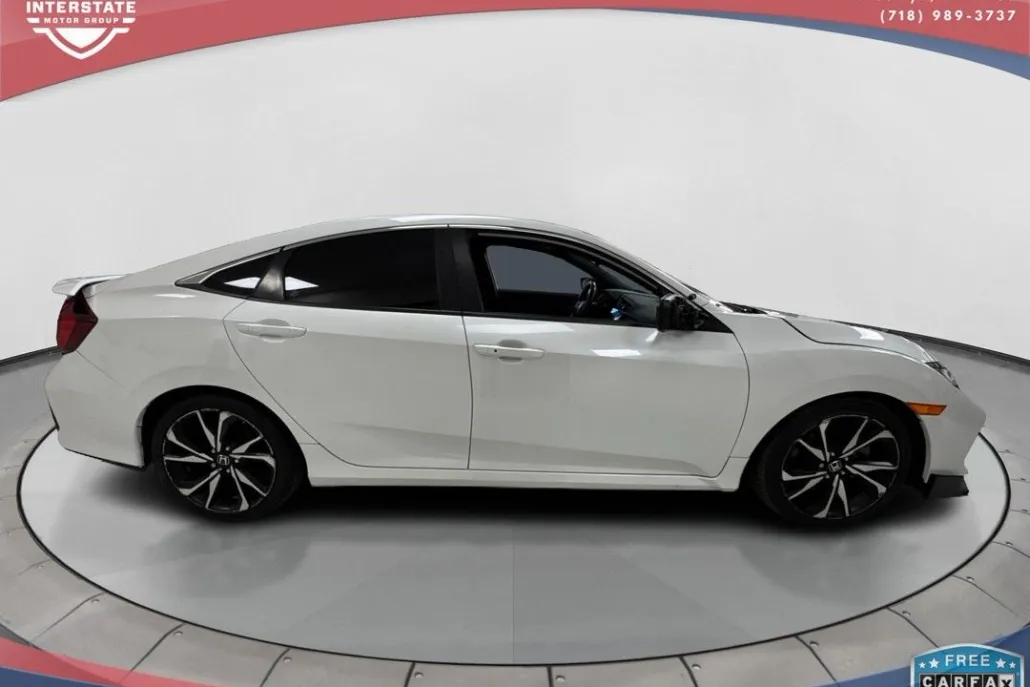 2019 Honda Civic Si photo 1