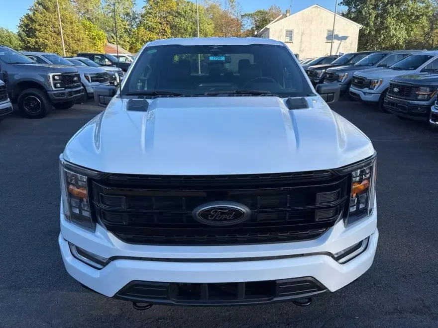 2023 Ford F-150 XLT photo 1