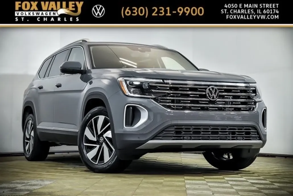 2025 Volkswagen Atlas SEL photo 1