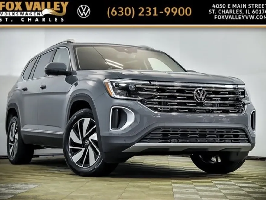 2025 Volkswagen Atlas SEL photo 1