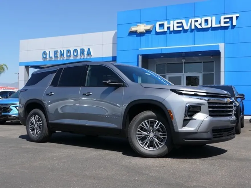 2026 Chevrolet Traverse photo 1