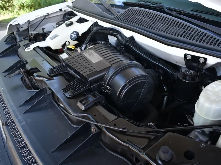 2013 Chevrolet Express 2500 Cargo photo 1