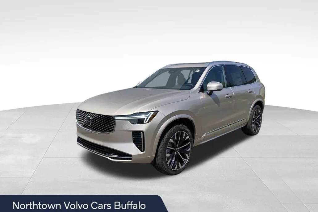 2026 Volvo XC90 B5 Core photo 1