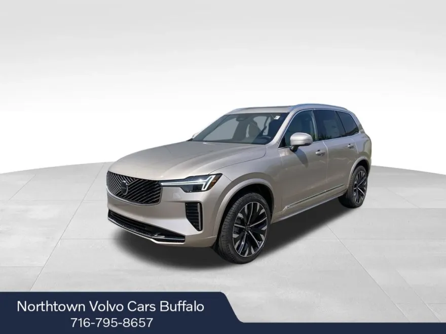 2026 Volvo XC90 B5 Core photo 1