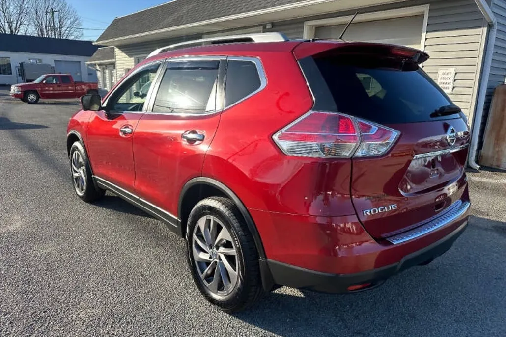 2016 Nissan Rogue SL photo 1