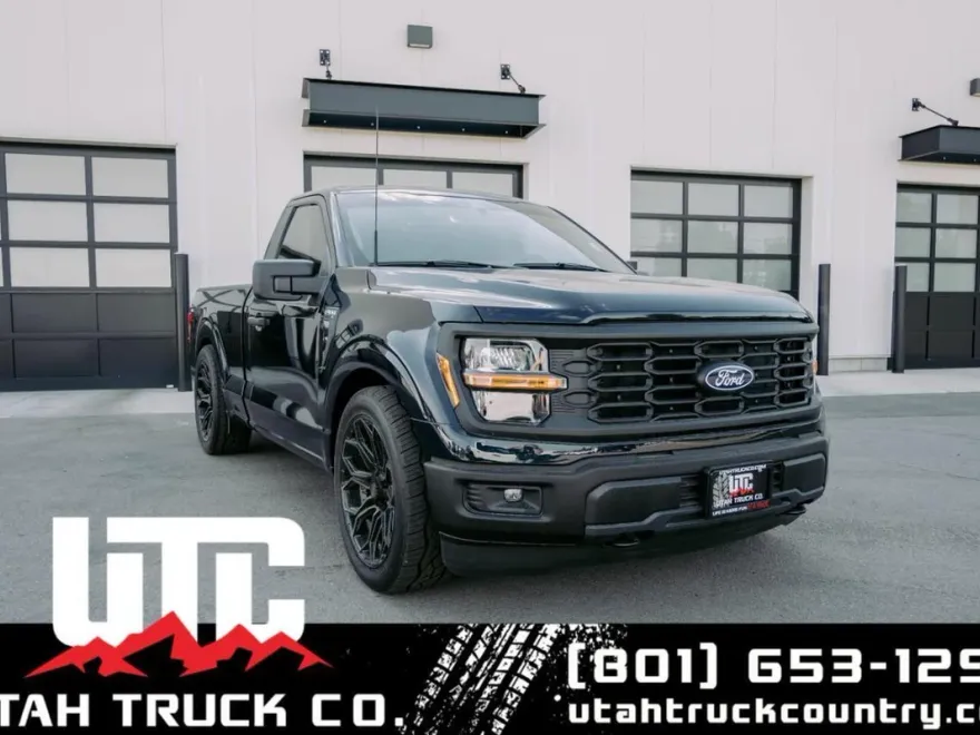 2025 Ford F-150 XL photo 1