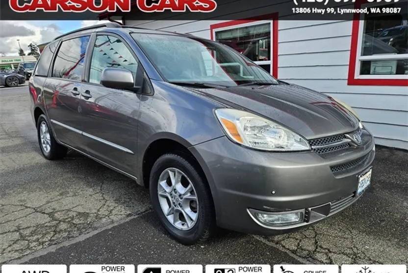 2005 Toyota Sienna XLE Limited photo 1