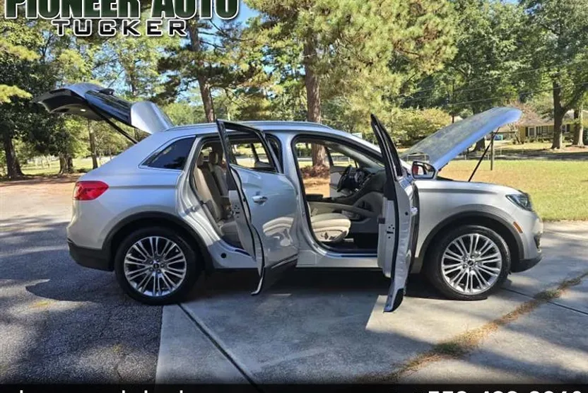 2017 Lincoln MKX Reserve photo 1