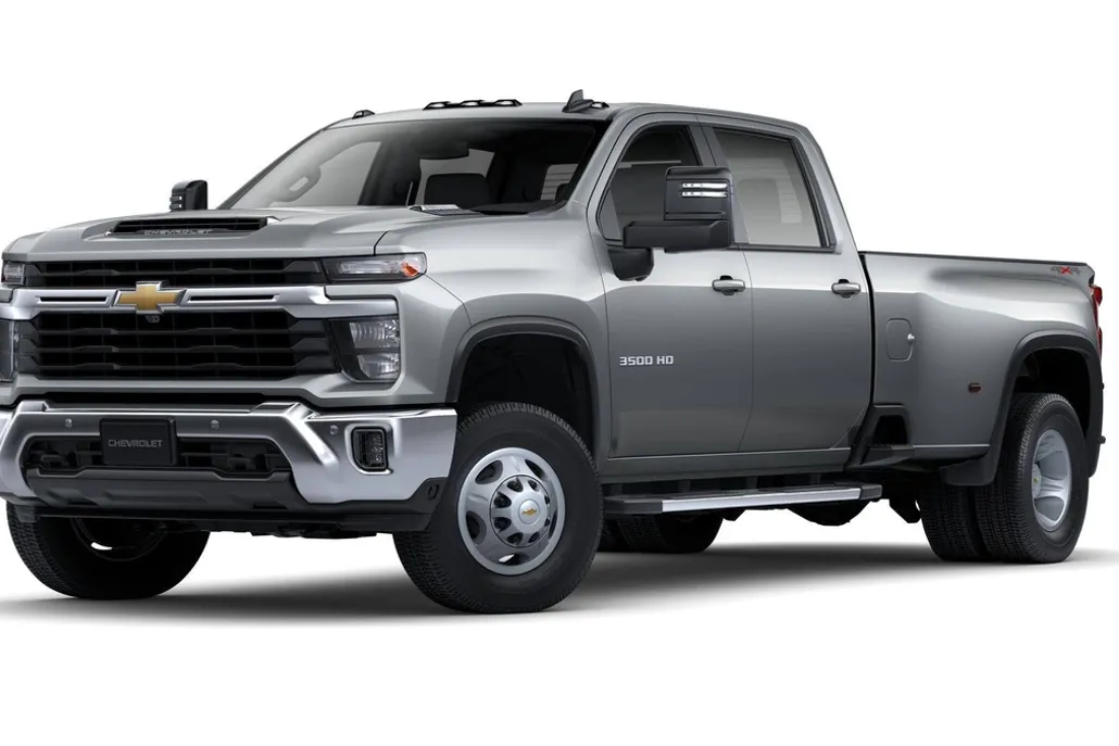 2025 Chevrolet Silverado 3500HD LT photo 1