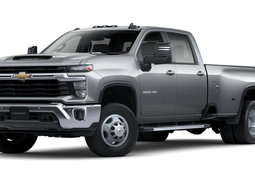 2025 Chevrolet Silverado 3500HD LT photo 1