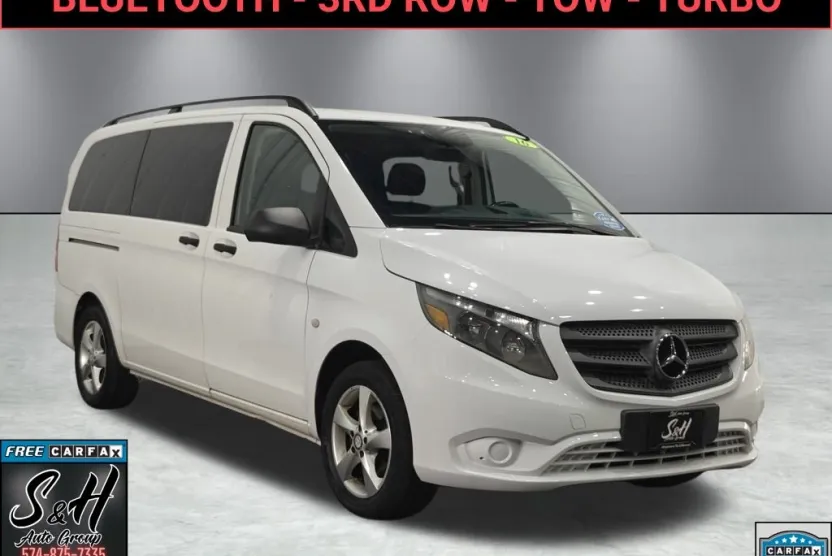 2016 Mercedes Benz Metris Passenger photo 1