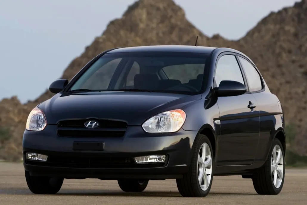 2008 Hyundai Accent GS photo 1