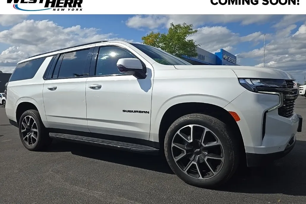 2022 Chevrolet Suburban RST photo 1