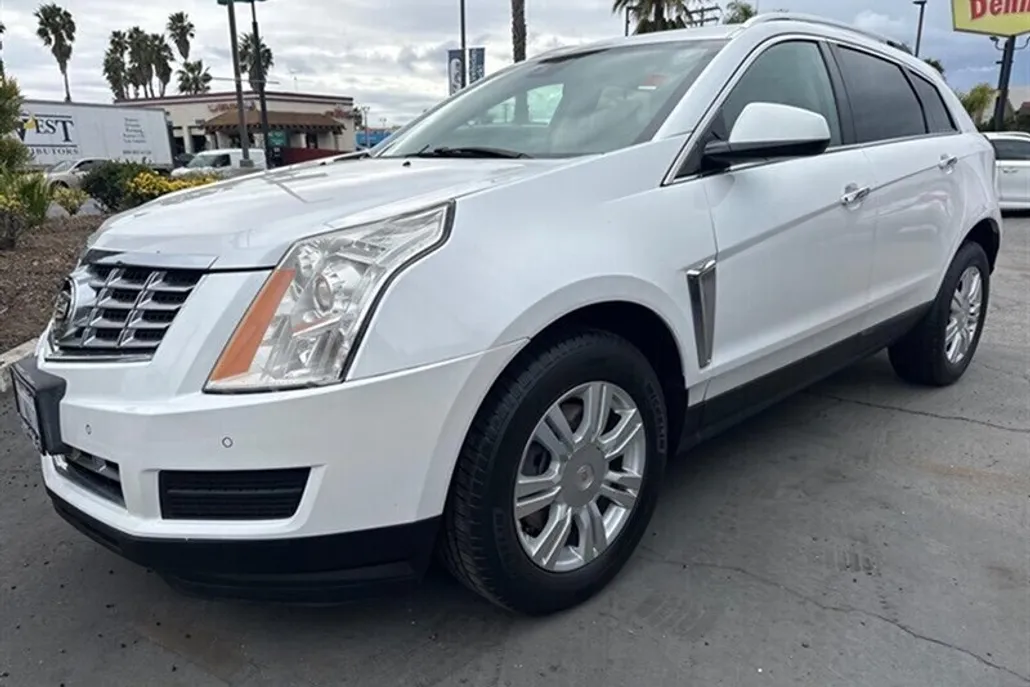2015 Cadillac SRX Luxury photo 1