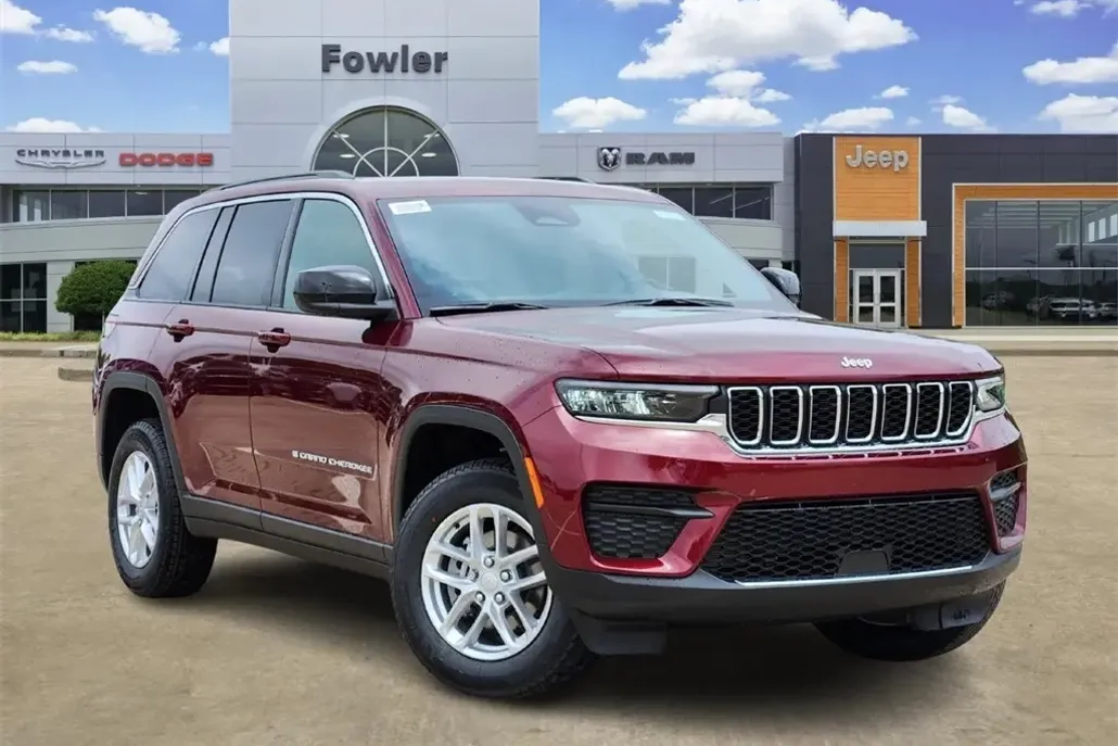 2025 Jeep Grand Cherokee Laredo X photo 1