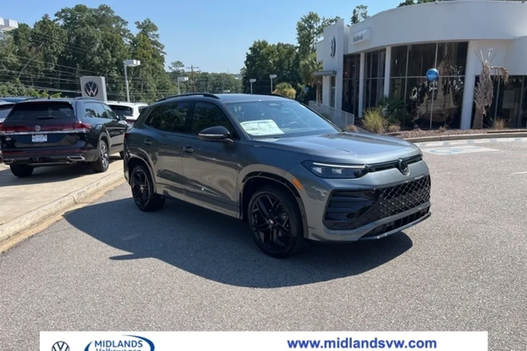 2025 Volkswagen Tiguan SE R-Line Black photo 1