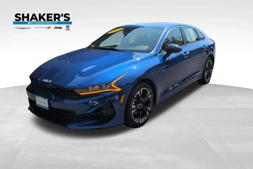 2022 Kia K5 GT-Line photo 1