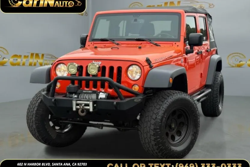 2015 Jeep Wrangler Unlimited Rubicon photo 1