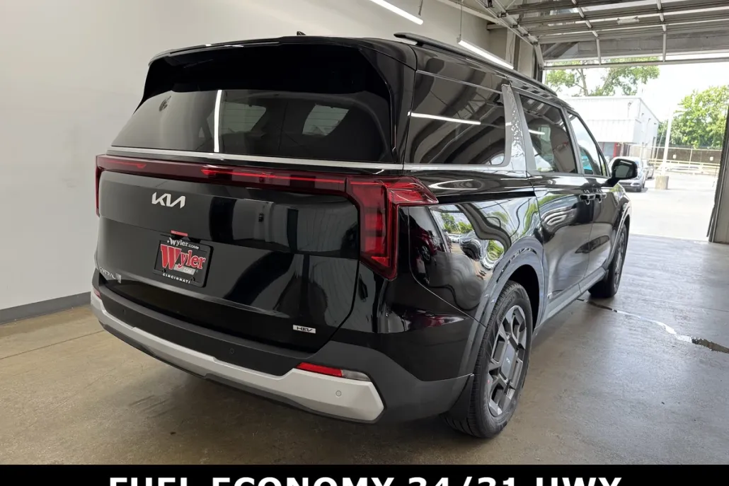 2026 Kia Carnival EX photo 1