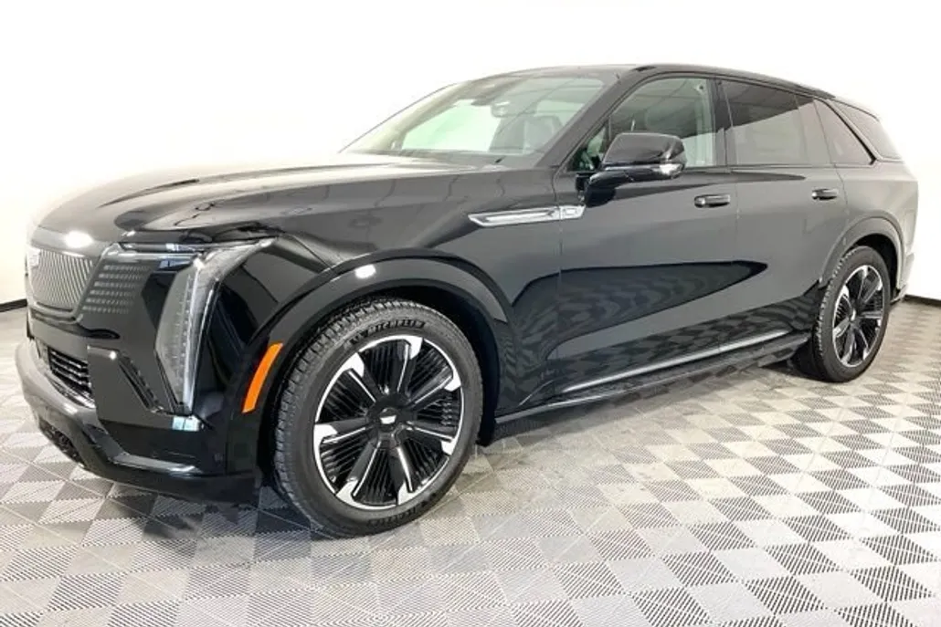 2025 Cadillac Escalade IQ Sport photo 1