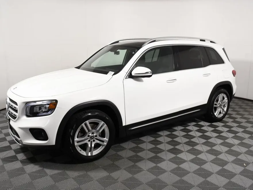 2020 Mercedes Benz GLB 250 4MATIC photo 1