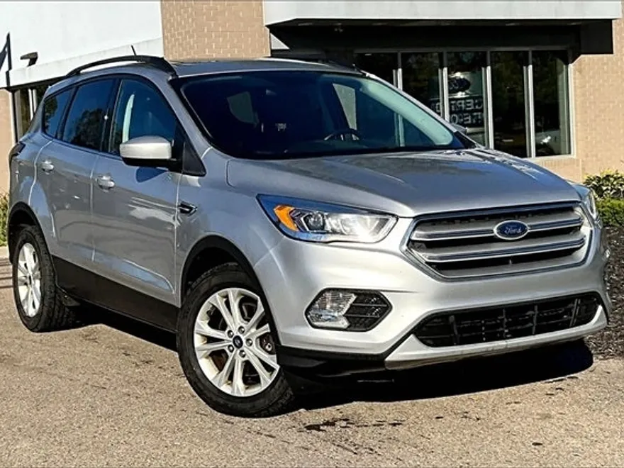 2018 Ford Escape SEL photo 1