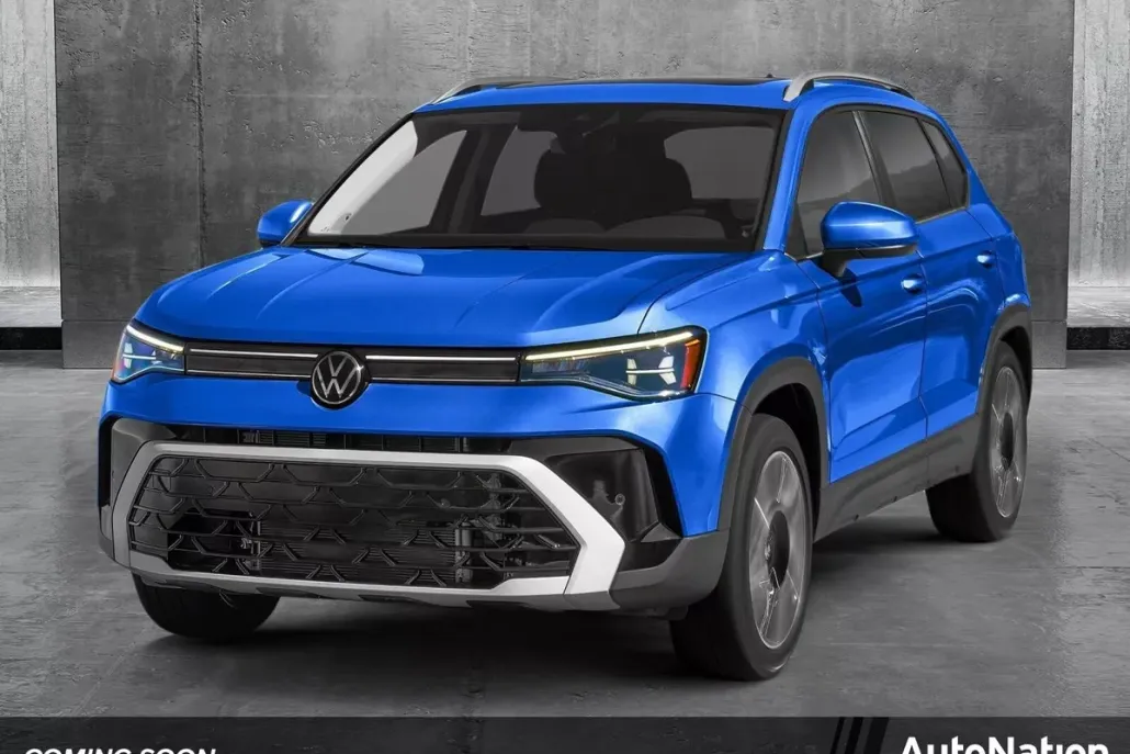 2025 Volkswagen Taos SEL photo 1