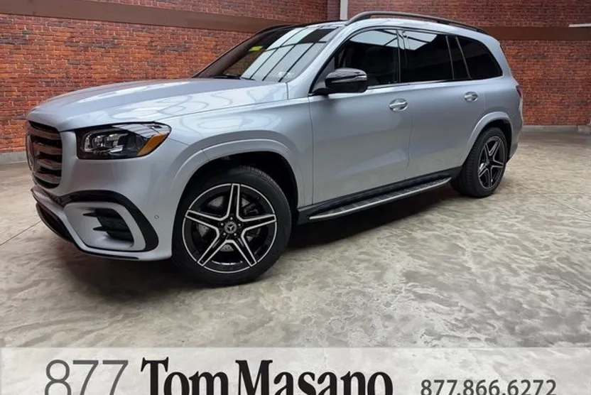 2025 Mercedes Benz GLS 450 4MATIC photo 1