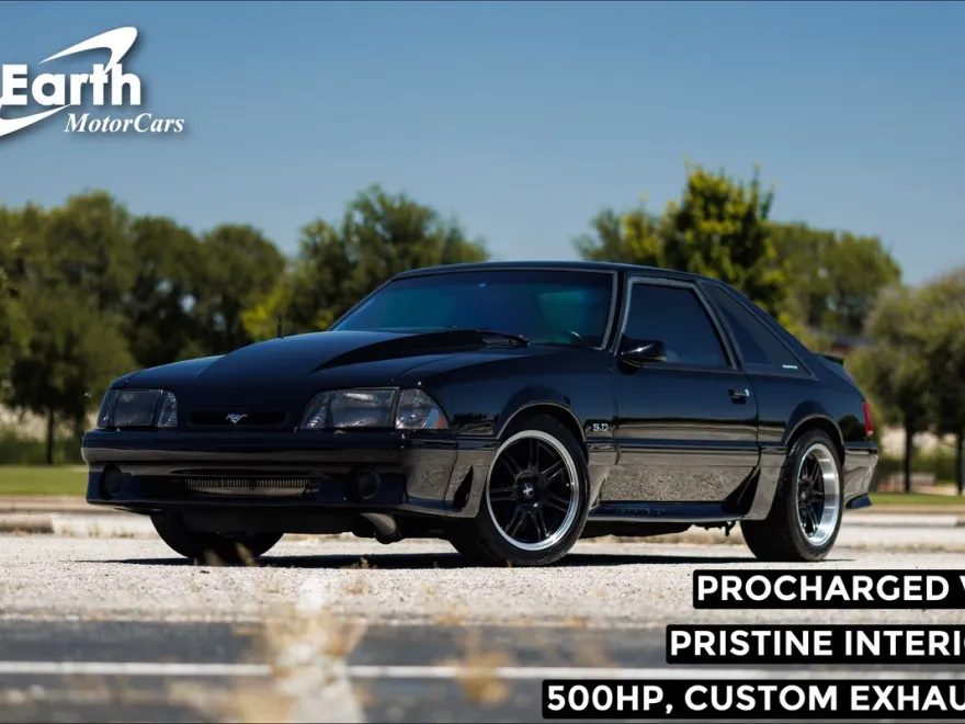 1993 Ford Mustang GT photo 1