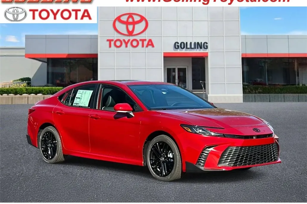 2026 Toyota Camry SE photo 1