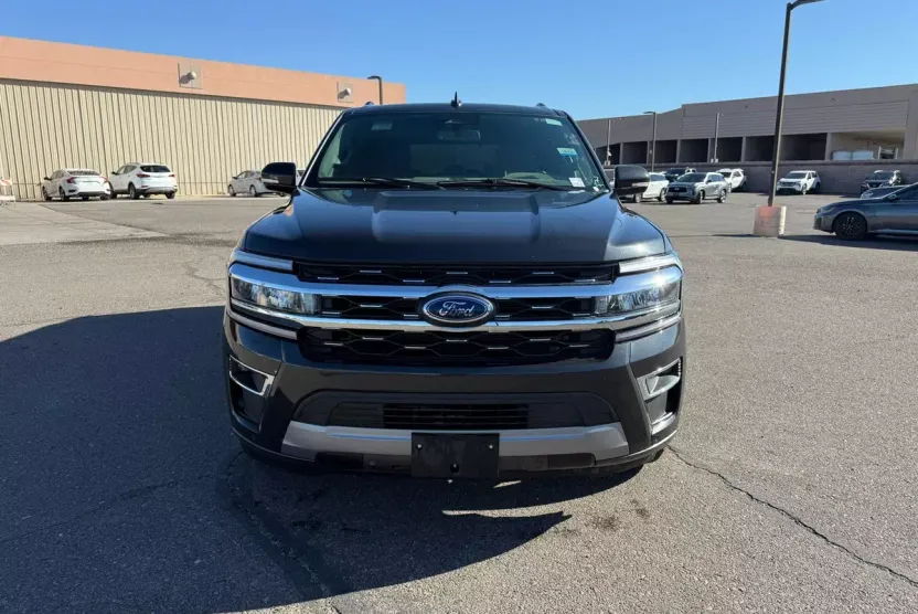 2024 Ford Expedition Limited photo 1