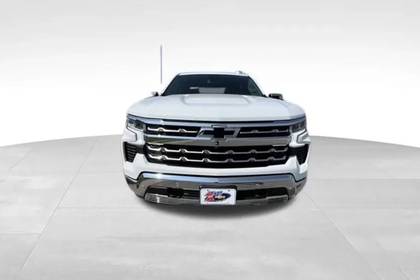 2023 Chevrolet Silverado 1500 LTZ photo 1