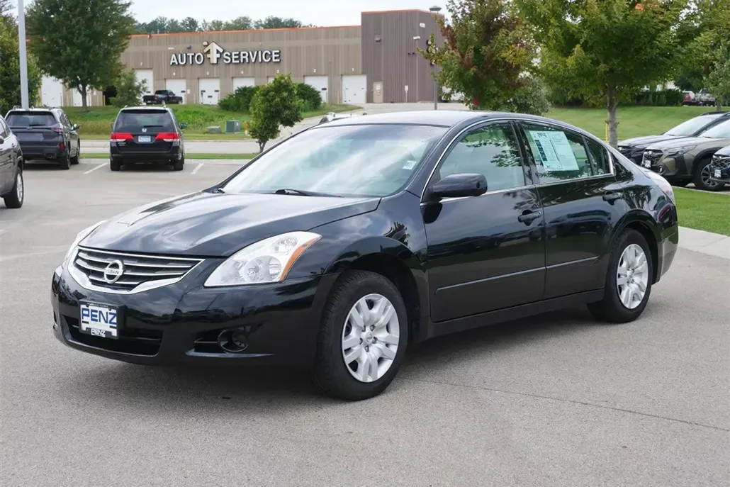 2012 Nissan Altima 2.5 photo 1