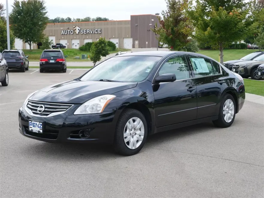 2012 Nissan Altima 2.5 photo 1