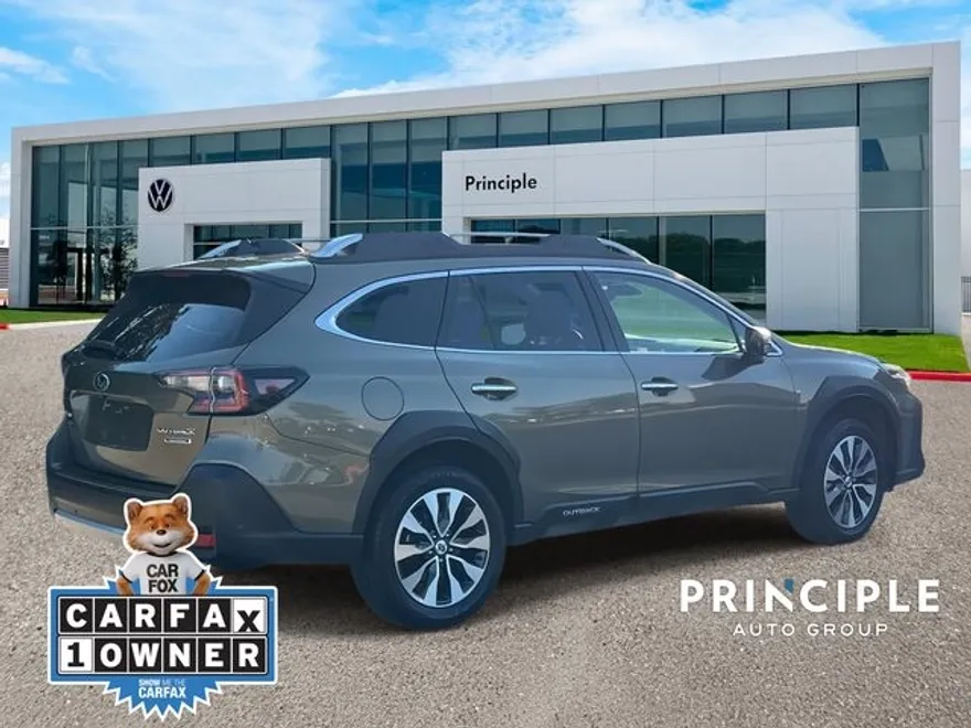 2024 Subaru Outback Touring photo 1
